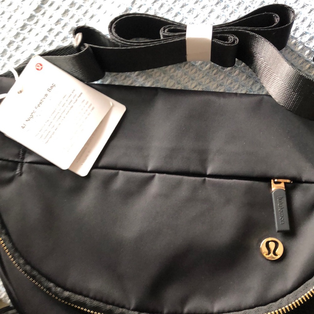 Lululemon Athletica Black Crossbody Bag with Gold Zipper - Picture 3 of 7